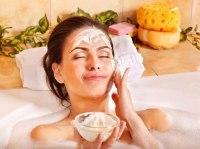 МАСКИ ДЛЯ ЛИЦА В ДОМАШНИХ УСЛОВИЯХ: ТОНКОСТИ И НЮАНСЫ article-image