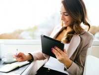 КАК БЫСТРО ЗАРЯДИТЬСЯ ЭНЕРГИЕЙ НА РАБОТЕ, ЕСЛИ ТЫ СИЛЬНО УСТАЛА article-image