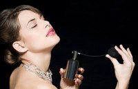 Верный аромат: как увеличить стойкость любимого парфюма? article-image