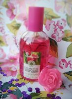 Любимая малина Yves Rocher Les Plaisirs Nature Organic Raspberry Eau De Toilette