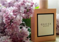 Gucci Gucci Bloom - сотканный из цветов