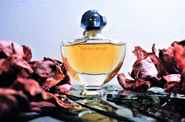 Звучание современности в новинке l Initial Guerlain
