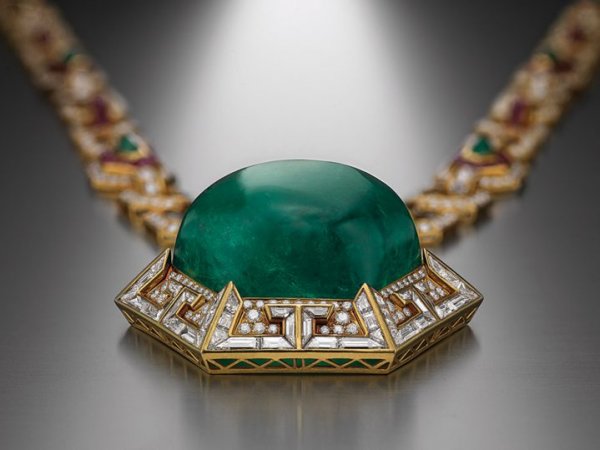 Драгоценная парфюмерия: история парфюмерного дома Bvlgari +10 лучших ароматов