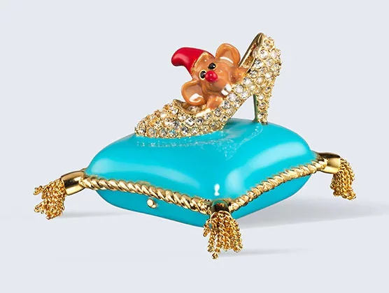 Новогодняя коллекция от Estee Lauder и Disney. Добро пожаловать в сказку!