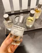 Оригинальная индивидуальность флаконов Le Labo.