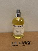 Оригинальная индивидуальность флаконов Le Labo.