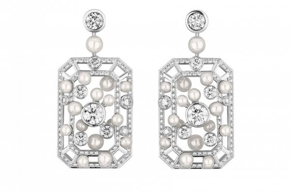 Ювелирная коллекция с бриллиантом в 55, 55 карат к 100-летию Chanel №5.