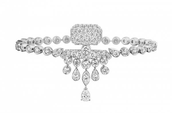 Ювелирная коллекция с бриллиантом в 55, 55 карат к 100-летию Chanel №5.
