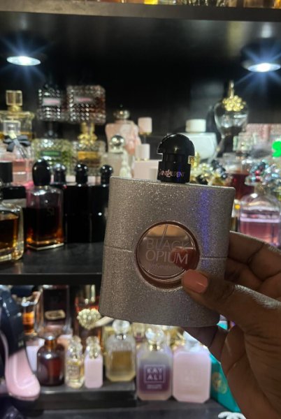 Yves Saint Laurent Black Opium Glitter - чем нас попробуют удивить в этот раз?
