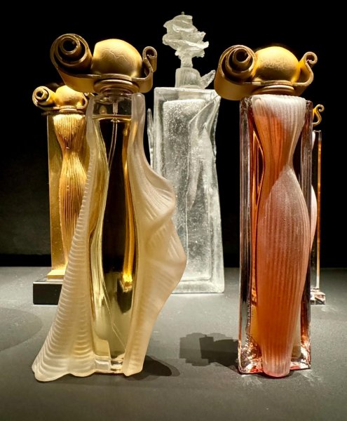 Флакон як філософія і мистецтво