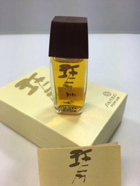 Парфумерна історія японського дому Shiseido