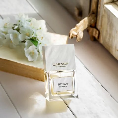 Спекотний подих нішогово Carner Barcelona